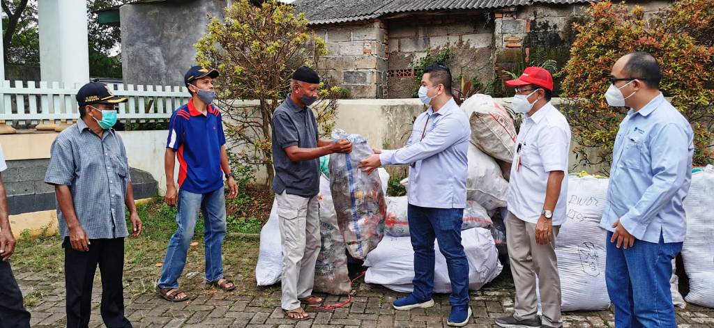 Penanganan sampah plastik 