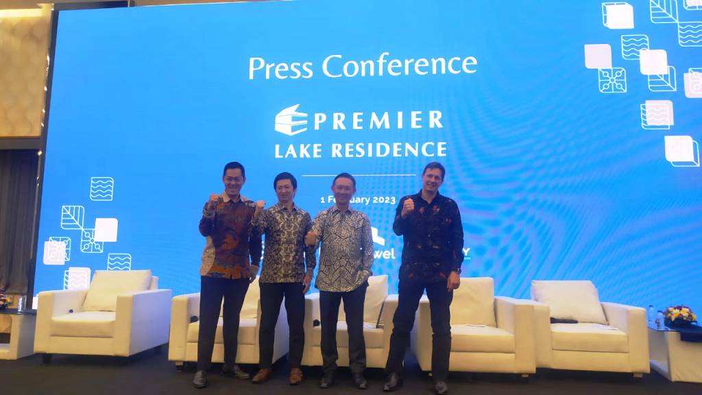 Premier Lake Residence