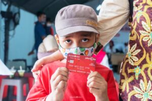bantuan sosial