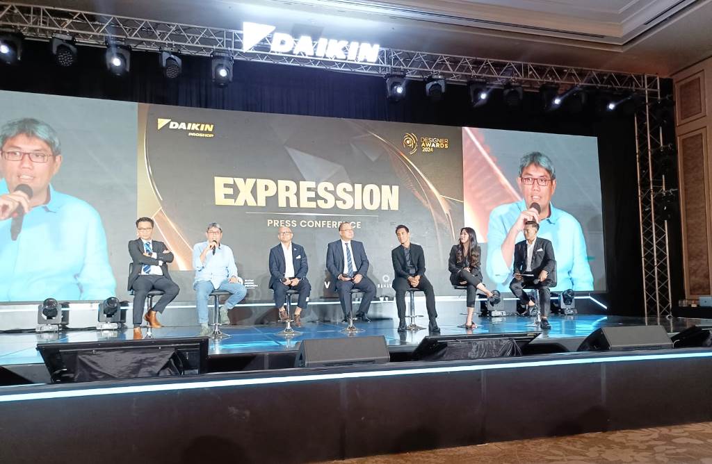 DAIKIN 